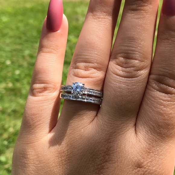 925 Sterling Silver Round & Baguette Ring Set - Picture 5 of 14